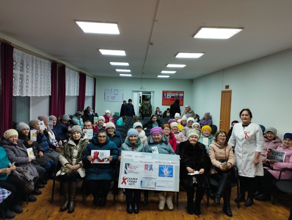 Фельдшер ФАПа Старые Казанчи Лейсан Гафурьянова провела профилактическую беседу среди населения