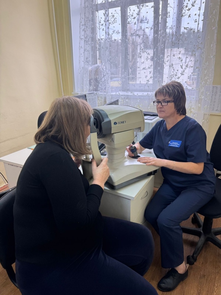 В Аскинскую центральную районную больницу с визитом приезжали офтальмологи из города Октябрьский!
